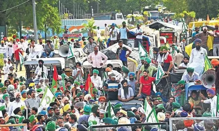 In Delhi-like protest, Punjab farmers heading to Chandigarh