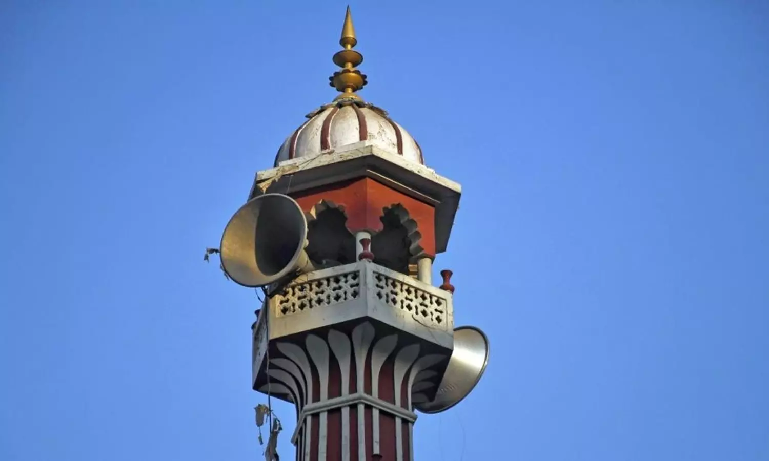 UP Police remove loudspeakers from Sambhal mosque, Imam booked