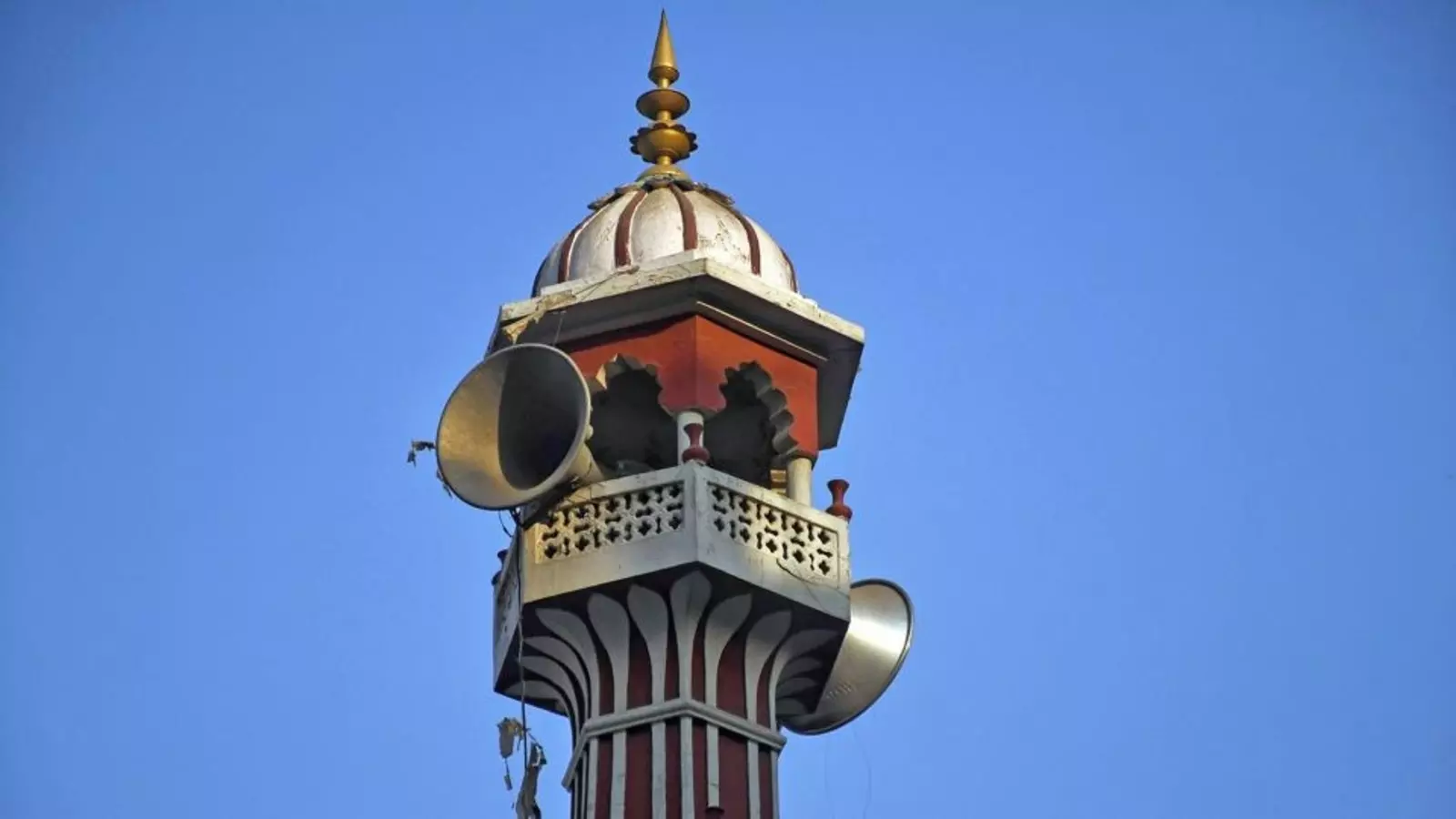 UP Police remove loudspeakers from Sambhal mosque, Imam booked