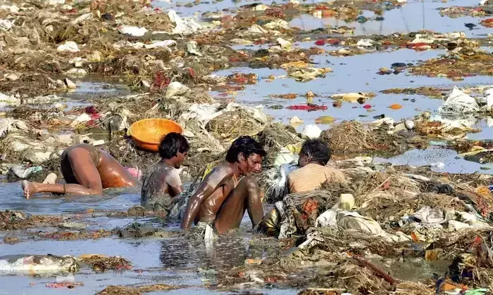 Pollution Control Board now claims Ganga water fit for bathing