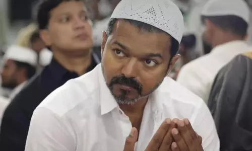 Insulted Muslims: complaint against Vijay over iftar party