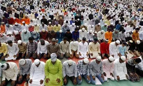 Ayodhya chief cleric reschedules Friday prayers to after 2 pm for Holi