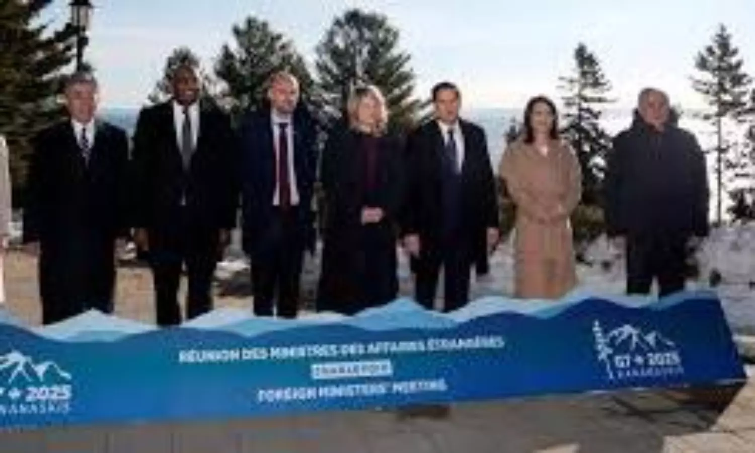 G7
