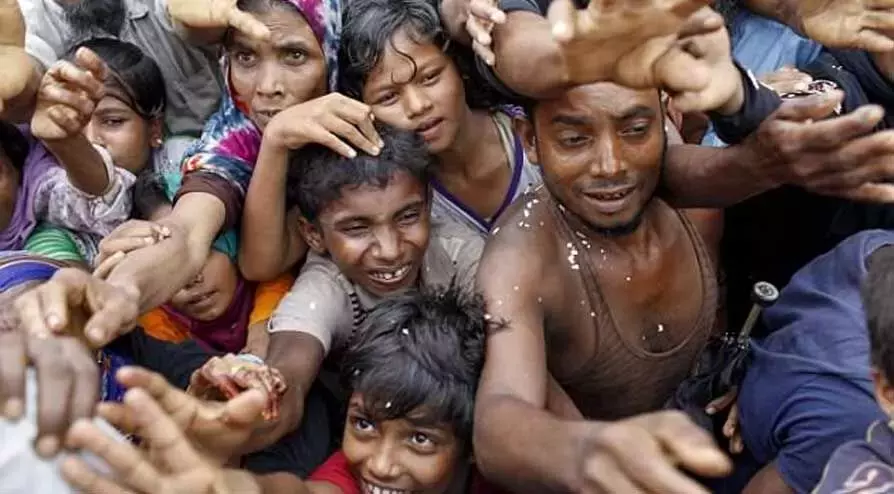 Acute fund crunch: UN food agency to stop feeding Rohingya refugees