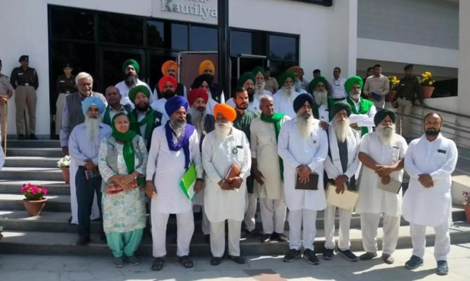 Farmer Union leaders meet Central team to discuss MSP guarantee for crops