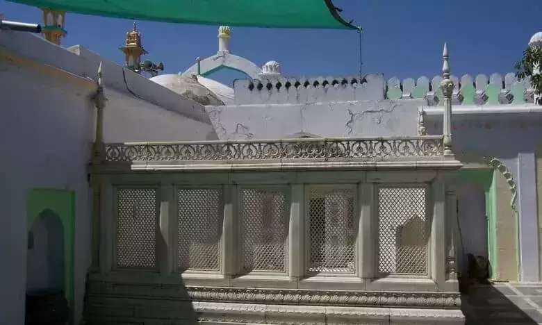 Shiv Sena seeks removal of Aurangzeb Tombs protected monument status