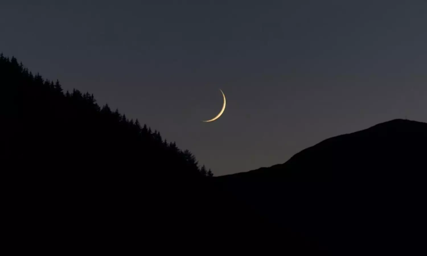 Crescent sighted in India; Eid-ul-Fitr on Monday