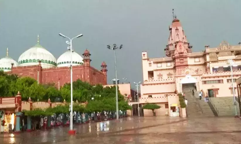 Shahi Eidgah mosque Mathura: SC agrees to hear Muslims challenge