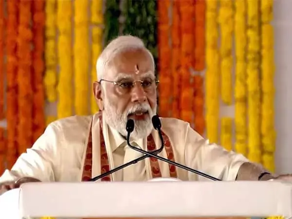 PM Modi slams Tamil Nadu leaders: No Tamil signatures on letters
