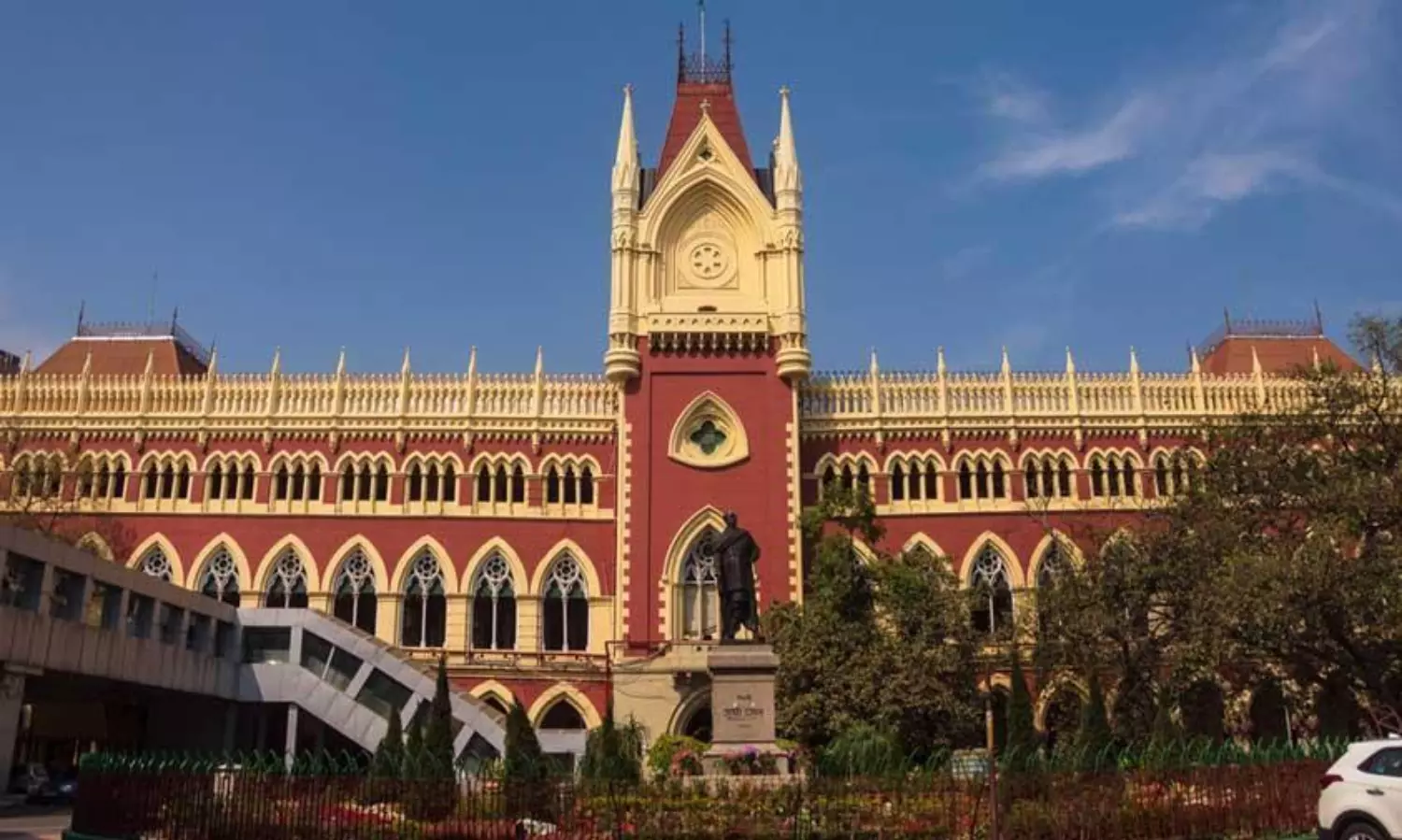 Calcutta High Court directs teachers to relocate protest site