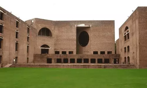 Indian Institutes IIM, IIFT expands to Dubai