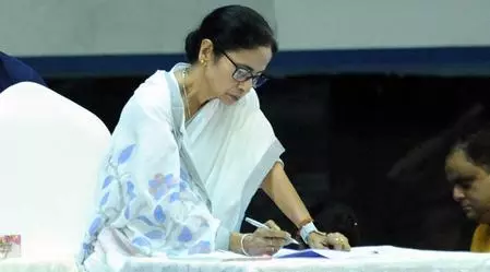 Contempt of court notice served to Mamata over remarks on SC verdict