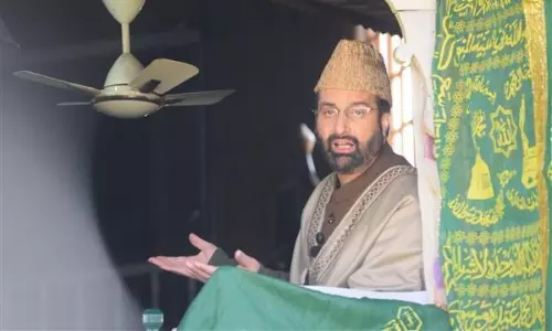 Under house arrest; not allowed to offer Juma: Mirwaiz Umar Farooq