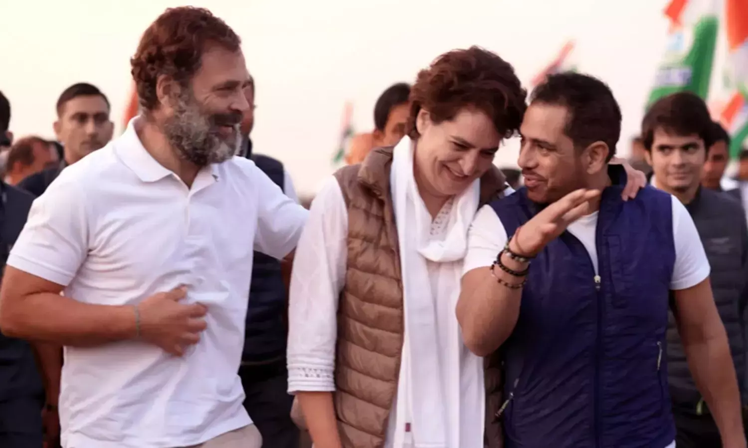 Priyankas husband, Robert Vadra, appears before ED