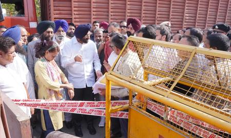 Delhi Minister orders action against illegal loudspeakers