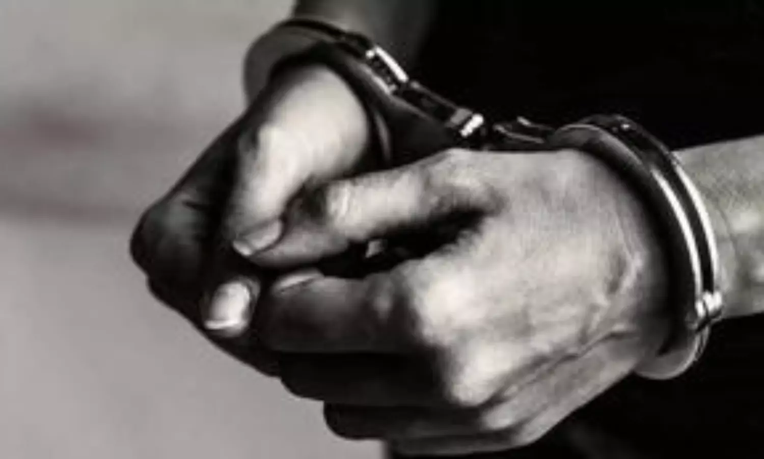 Kerala police detain 8 during peaceful gathering against attacks on Kashmiris