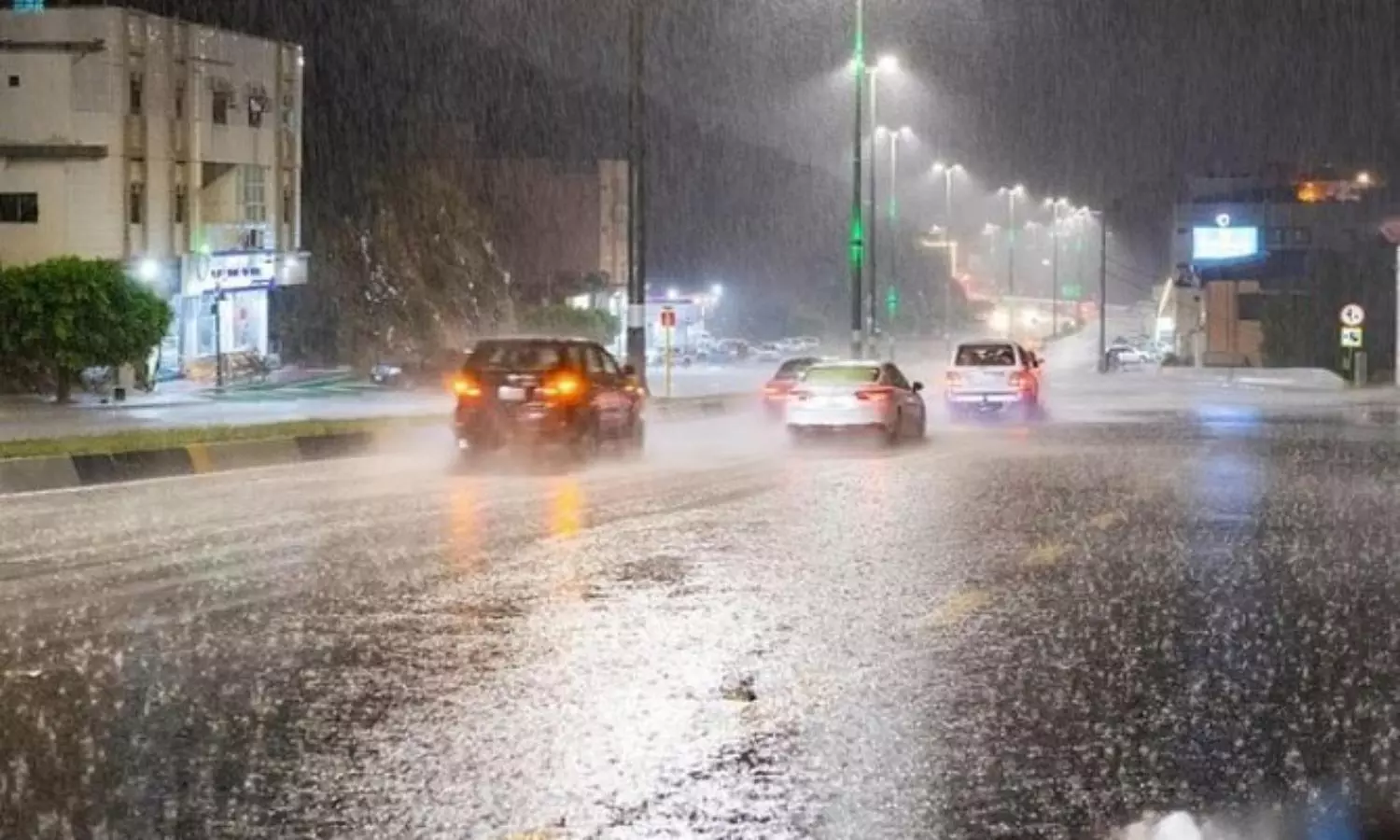 Saudi Civil Defense warns of heavy rain, flood risk nationwide