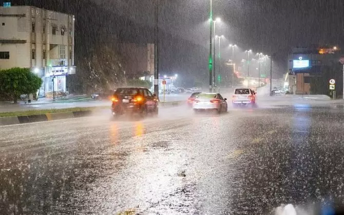 Saudi Civil Defense warns of heavy rain, flood risk nationwide