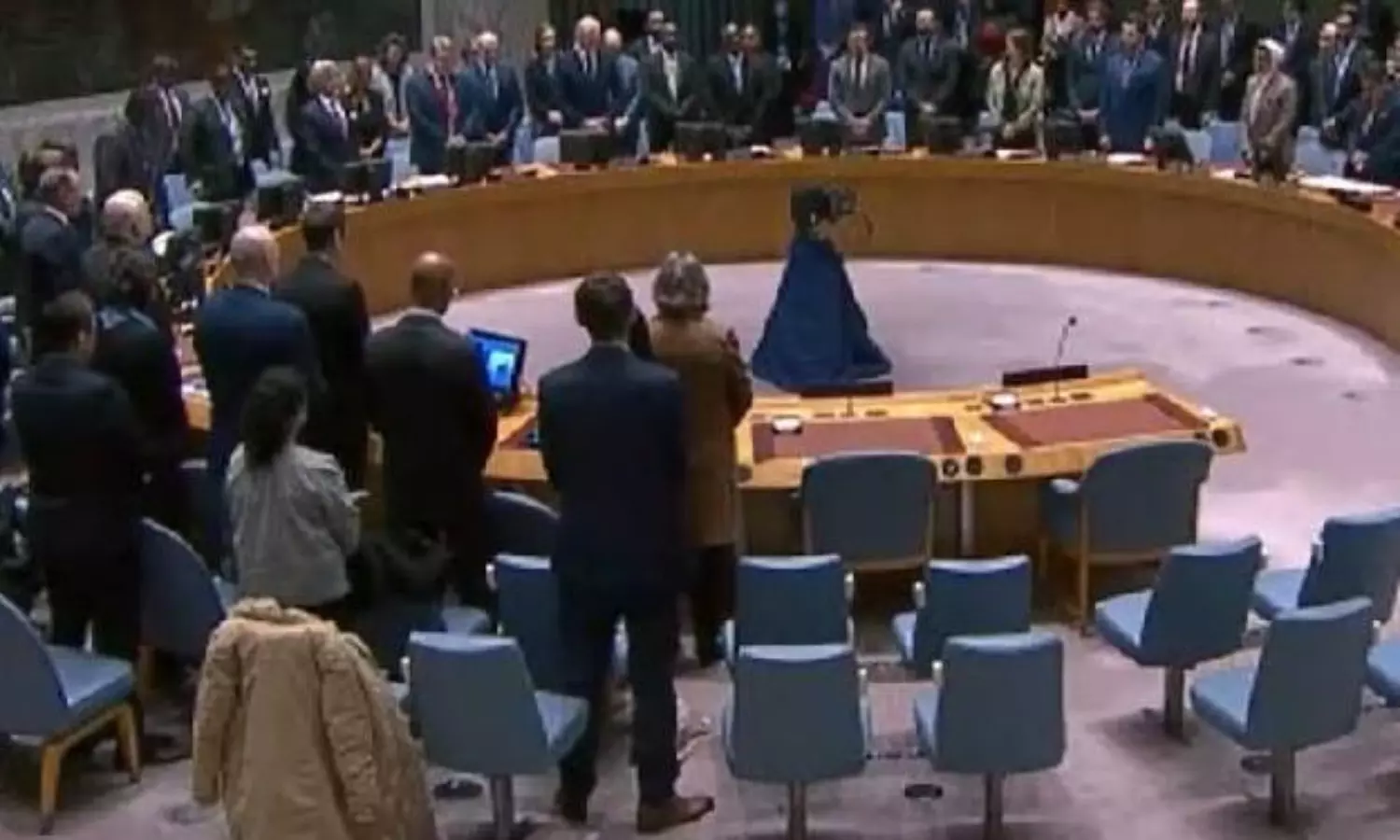 Pakistan asserts right to respond, serves notice to UNSC