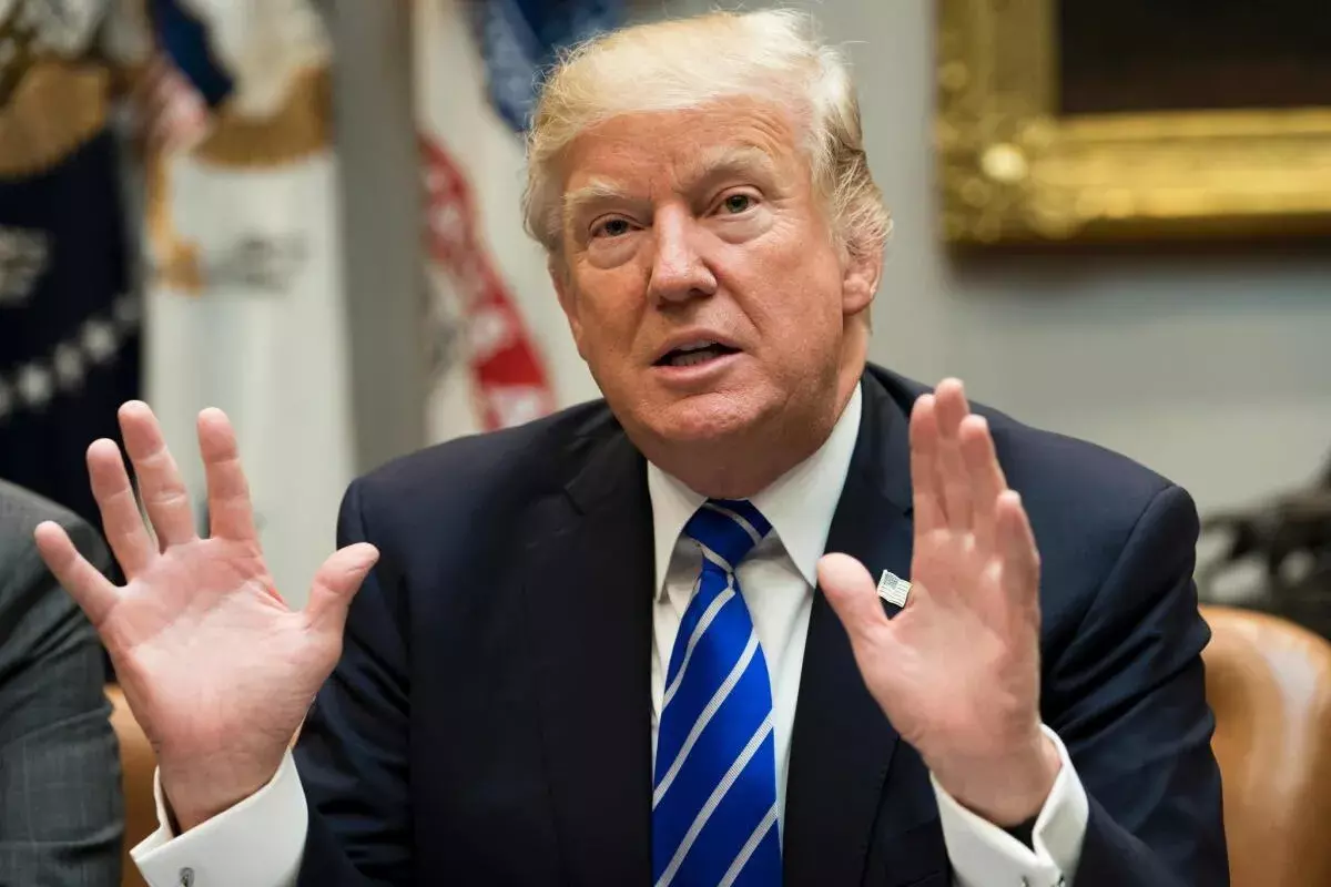 Trump offers to help as India-Pakistan tensions escalate