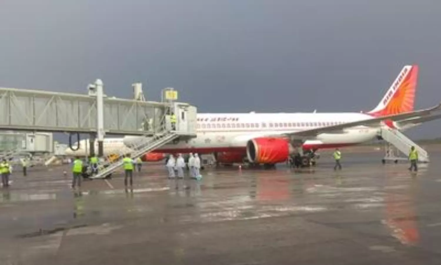 430 flights cancelled, 27 airports shut until May 10