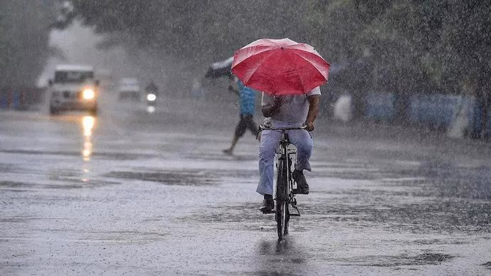 Monsoon hits South Bay of Bengal, South Andaman Sea early: IMD