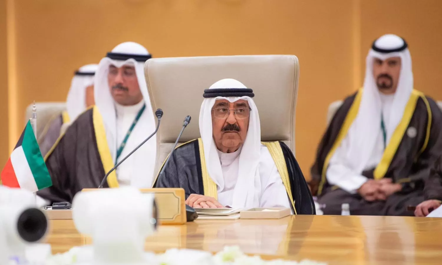 Kuwait Amir urges stronger GCC-US investments, regional solutions at Riyadh Summit