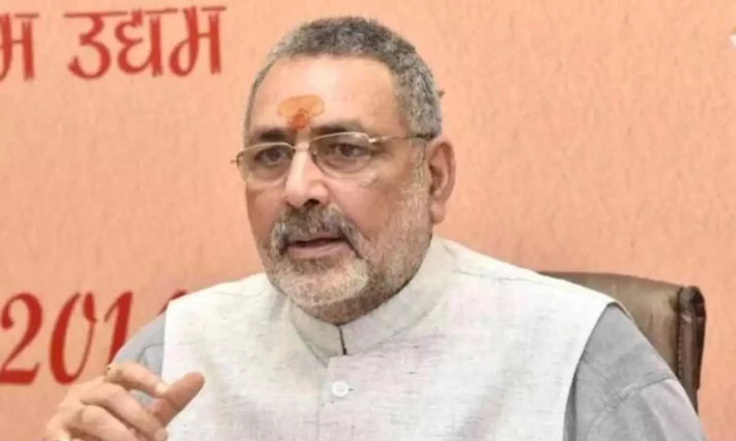 No politics in Tharoors inclusion, Cong has internal issues: Giriraj Singh