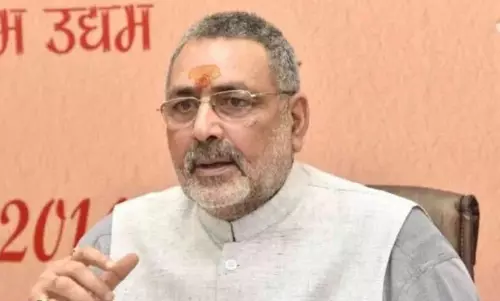 No politics in Tharoors inclusion, Cong has internal issues: Giriraj Singh