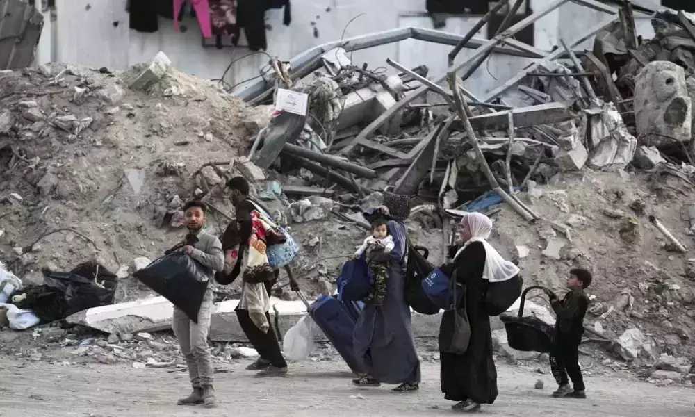 Israeli troops surround two remaining hospitals in northern Gaza