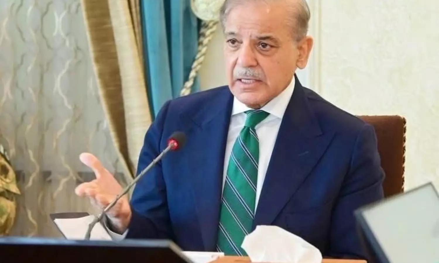 Pakistan PM suggests Saudi Arabia for talks with India, US as mediator