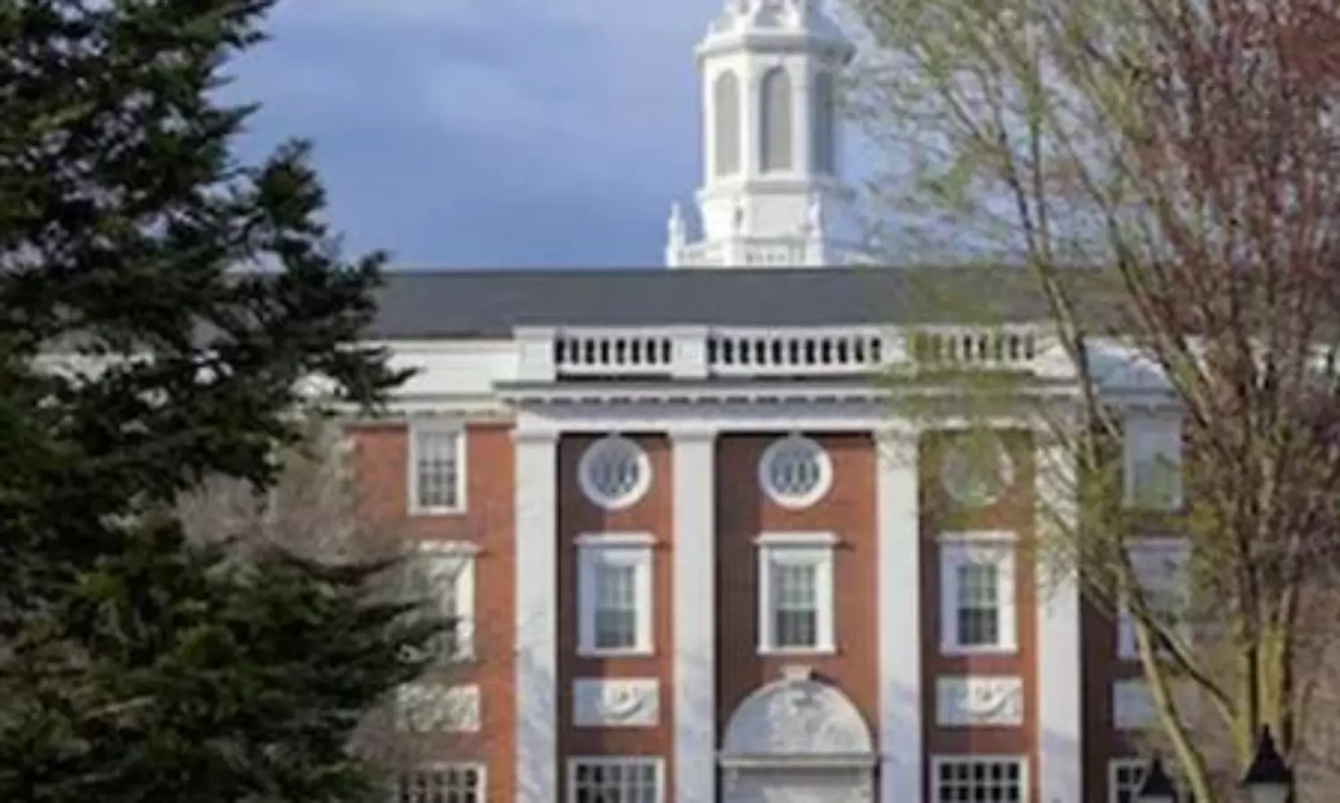 Trump admin prevents Harvard from accepting international students