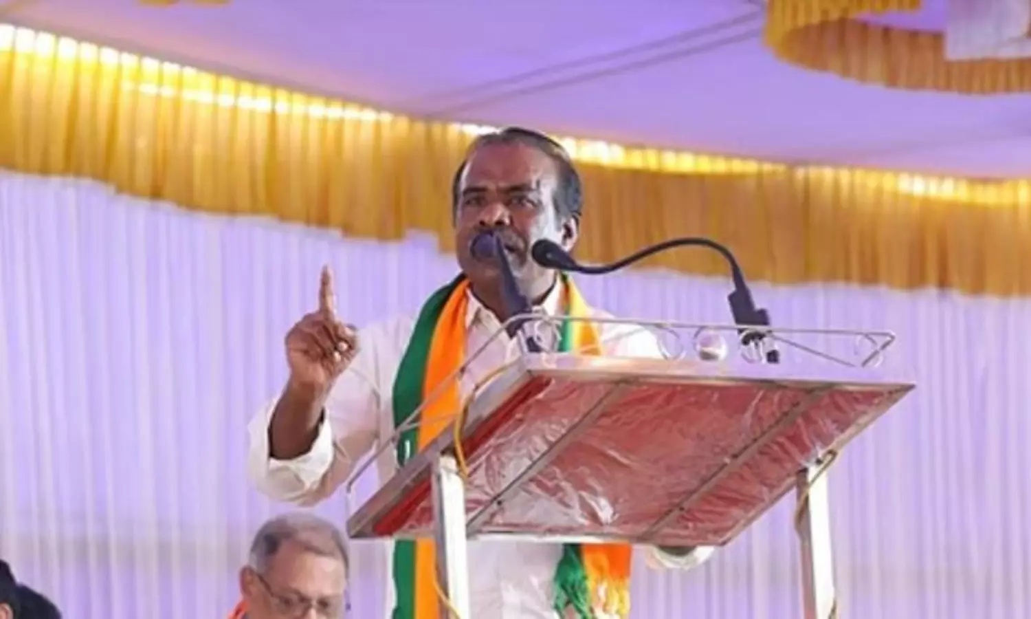 Karnataka BJP leader apologises over ‘Pakistan’ remark against IAS officer