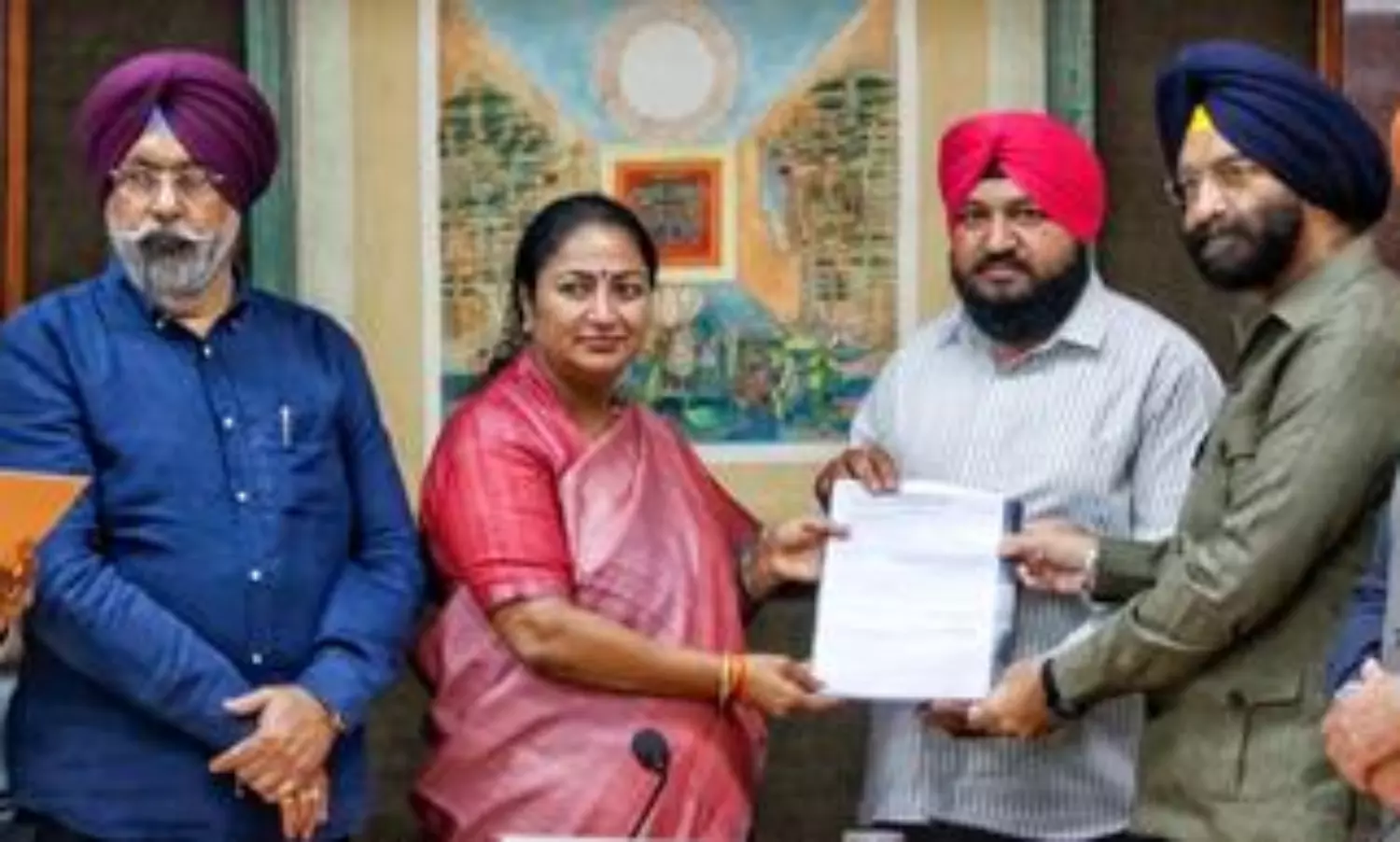 Kin of 1984 riot victims receive job letters from Delhi CM