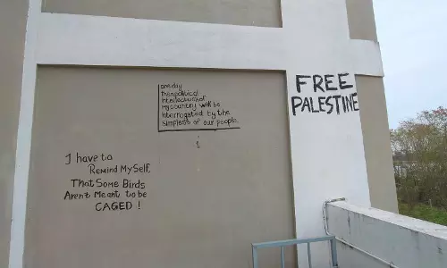 Suspending Malayali students over wall graffiti is undemocratic: Fraternity