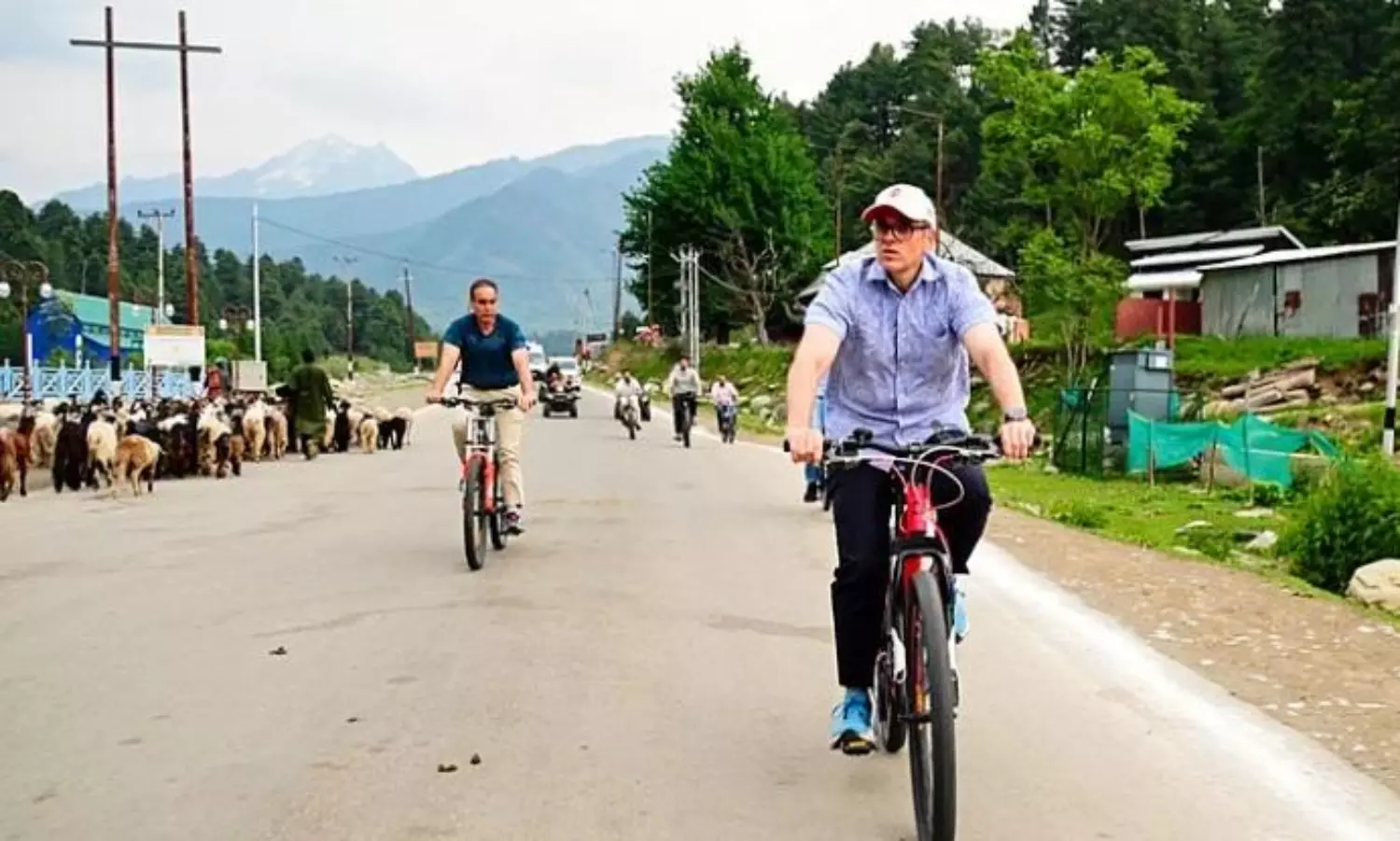 Counter Boycott Kashmir campaign: Omar Abdullah urges Centre