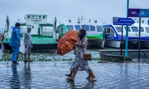 Heavy rainfall alert in 4 Kerala districts, fishermen advised caution