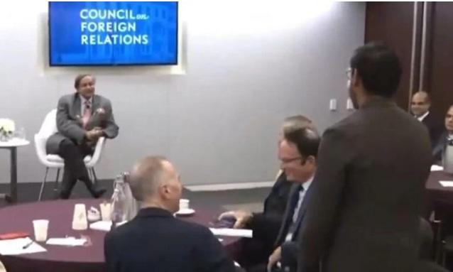 He does this to his dad: Tharoor’s son surprises him with a question in New York