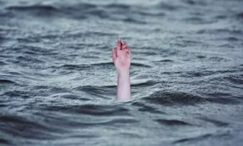 Seven pilgrims drown in Dwarka; one dead, six rescued