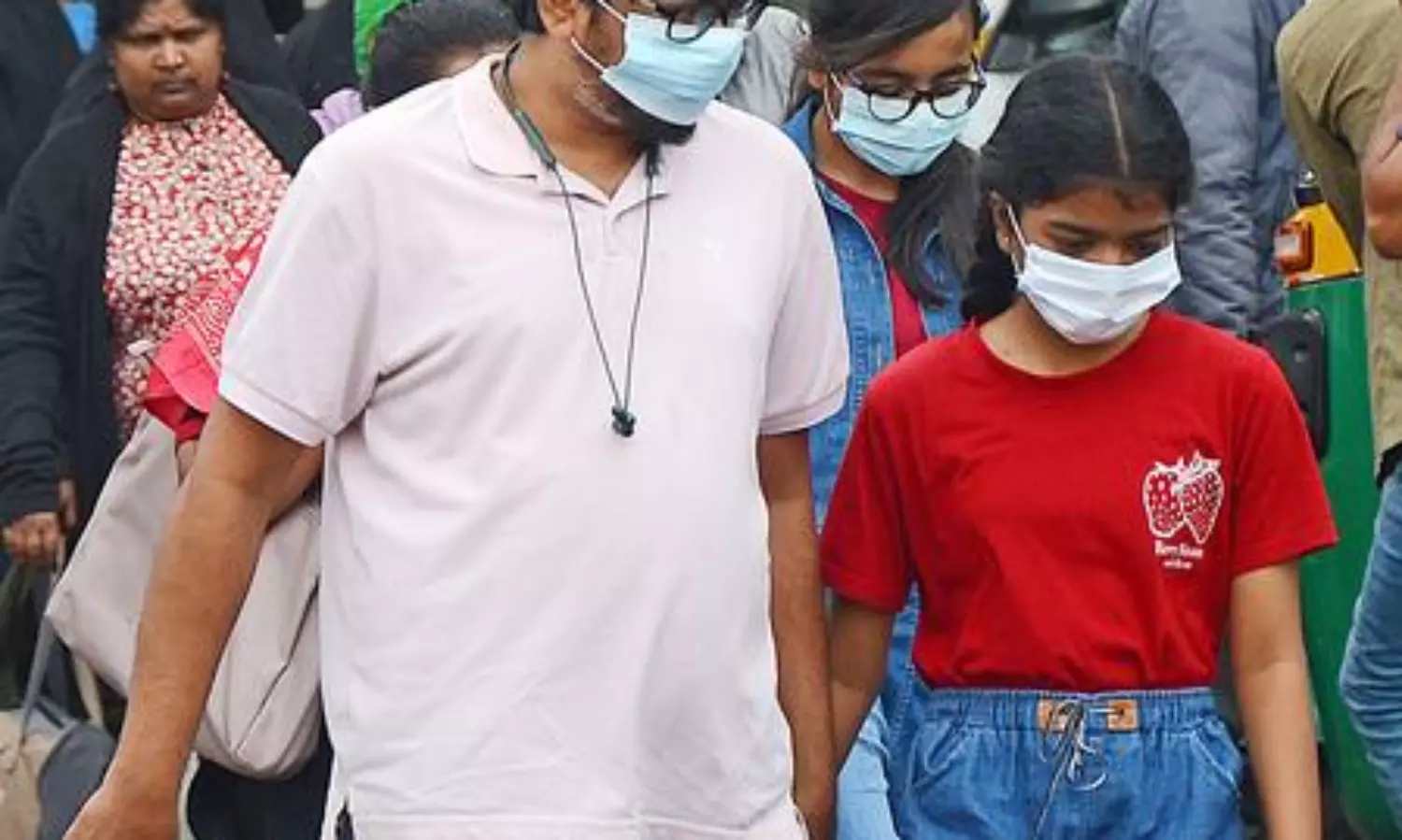 235 new Covid cases recorded in Gujarat, health officials advise caution