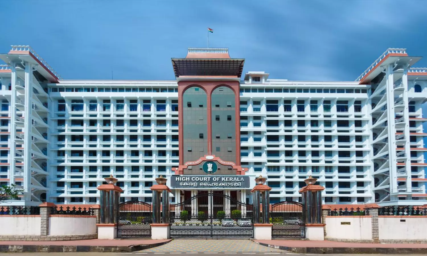 Kerala High Court stays order to drop Mahal, Arabic from Lakshadweep schools