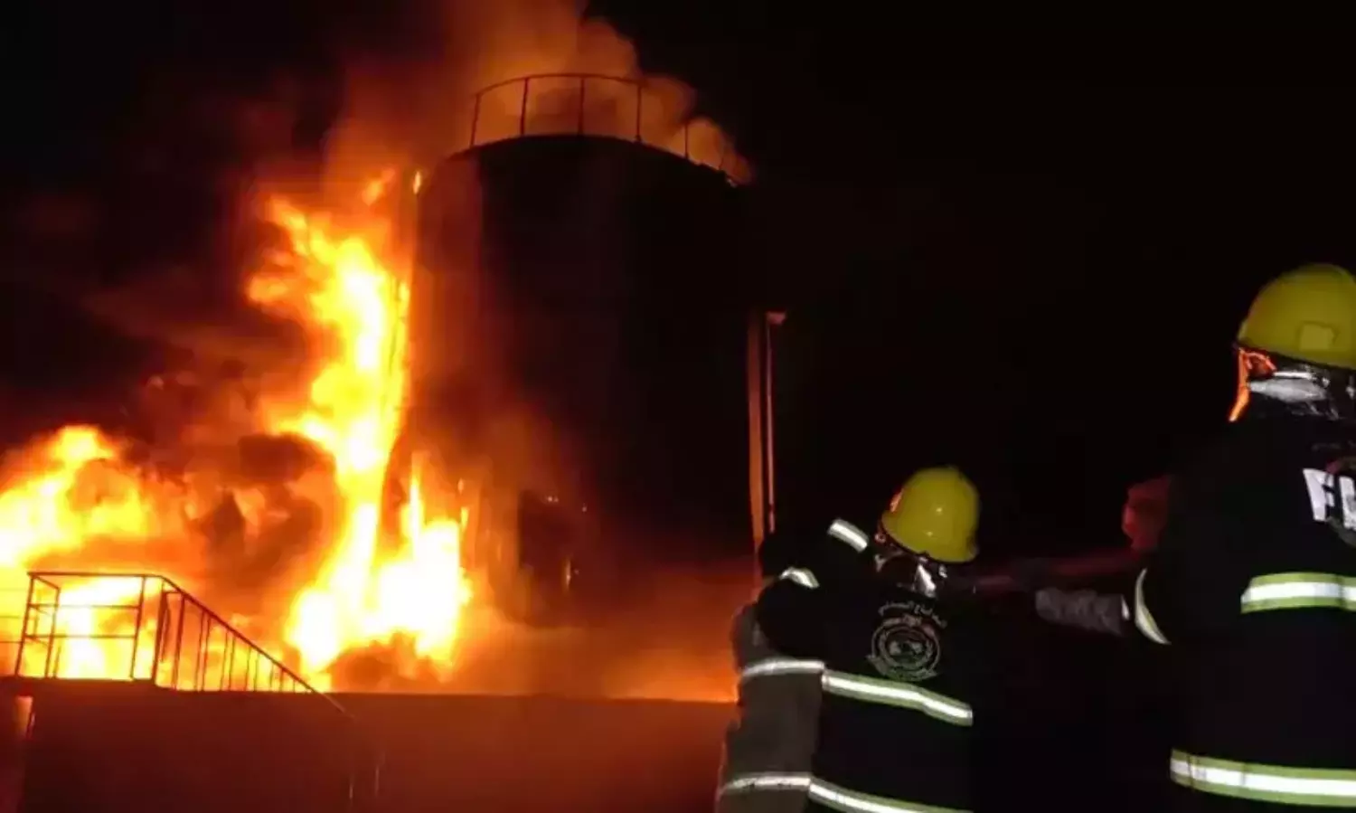 Israel navy unleash strikes on Yemen’s key port city