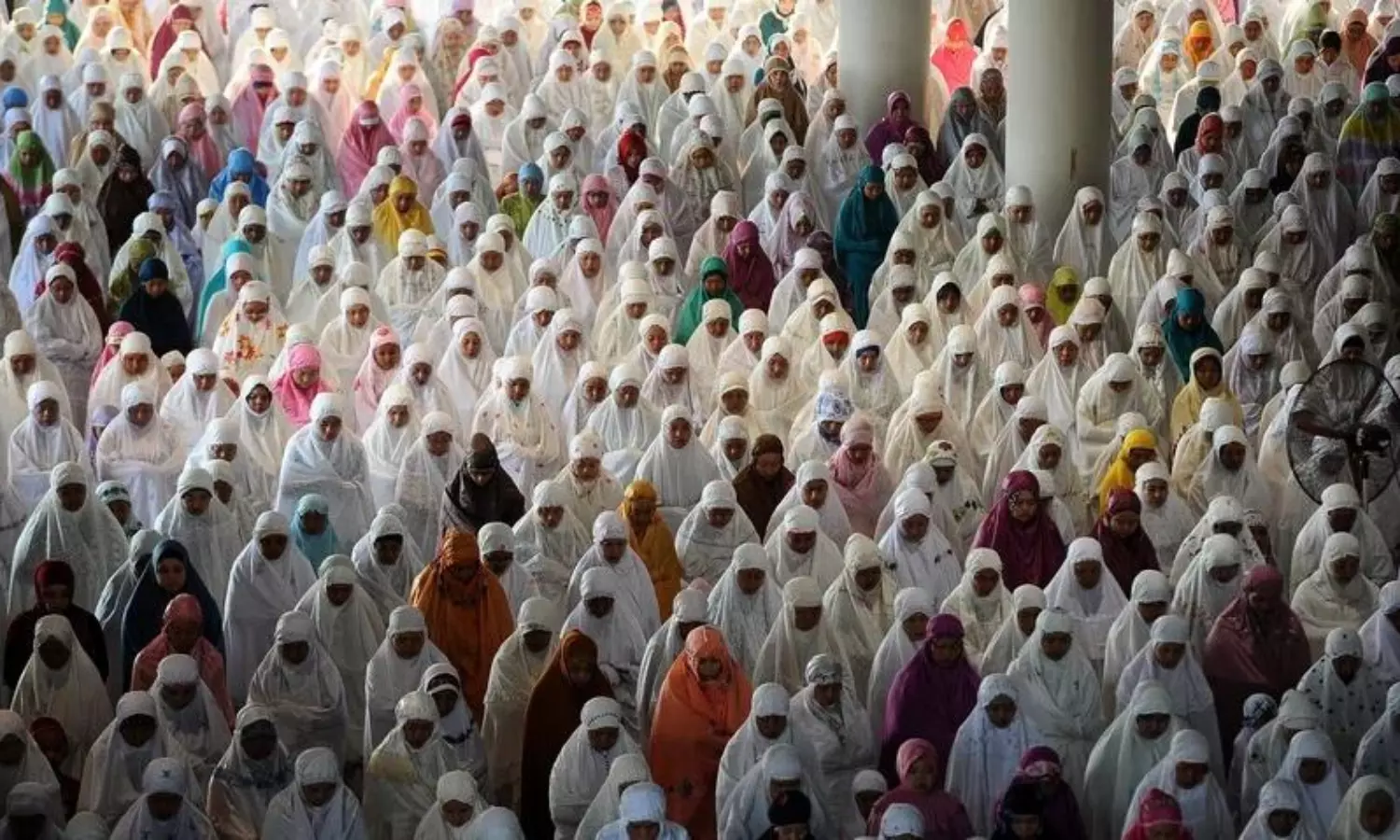 Muslim and non-religious populations grow fastest, Christianity declines