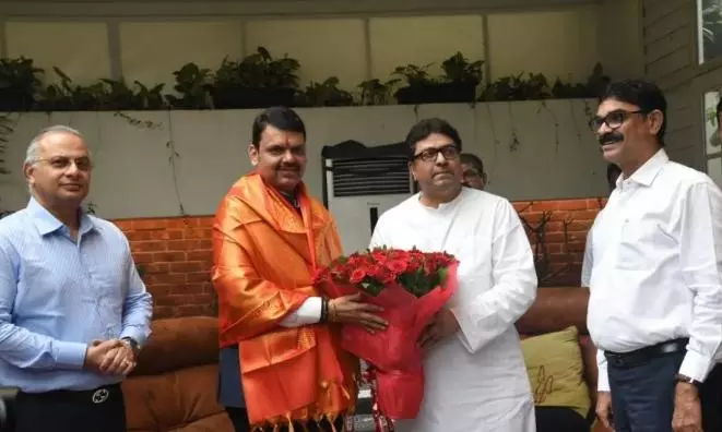CM Fadnavis, Raj Thackeray meet in Mumbai hotel amid alliance buzz