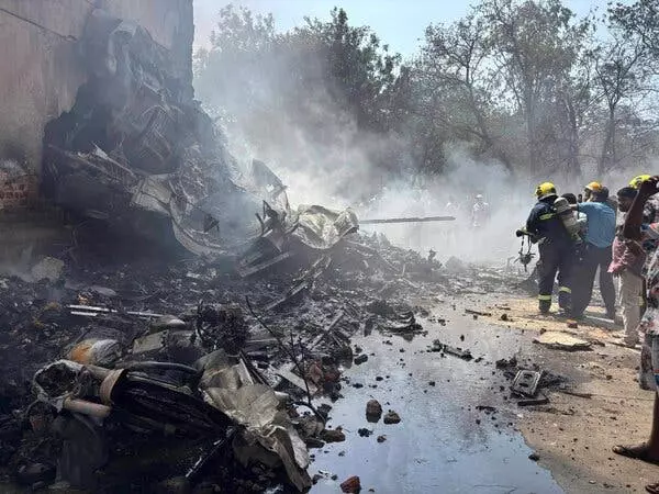 Saudi King, Crown Prince offer condolences to India after deadly plane crash