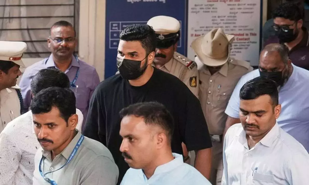 IPL stampede: Karnataka HC grants RCB top official bail