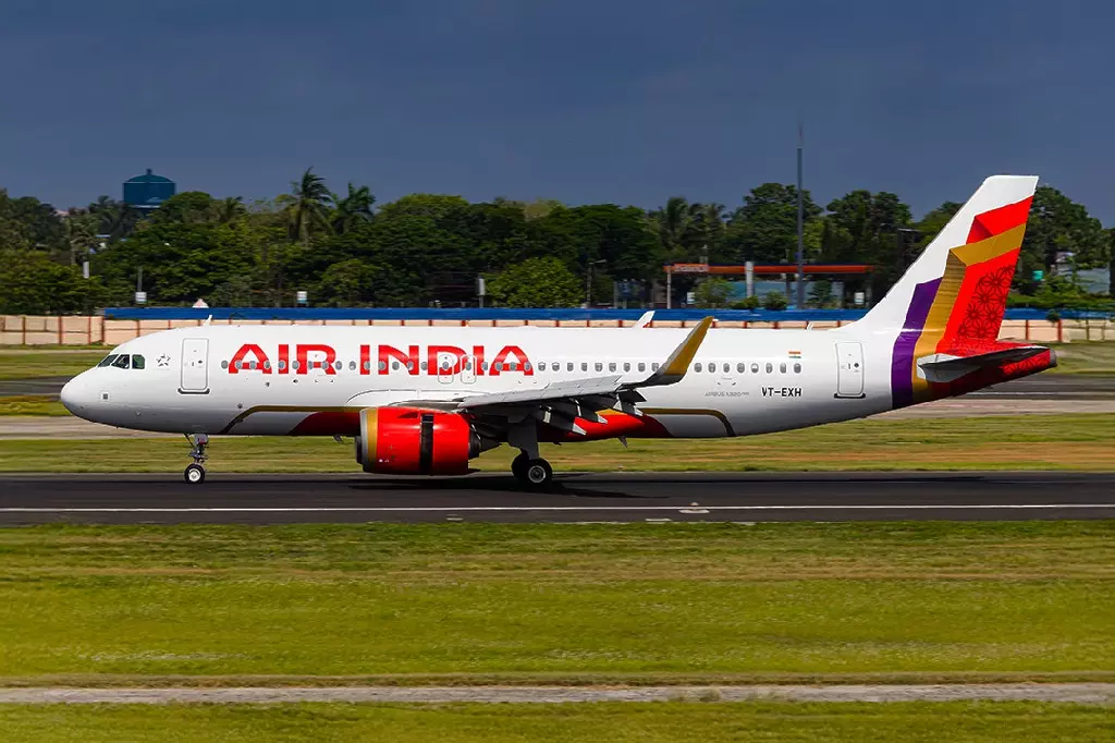 Air India San Francisco–Mumbai flight grounded in Kolkata after engine snag
