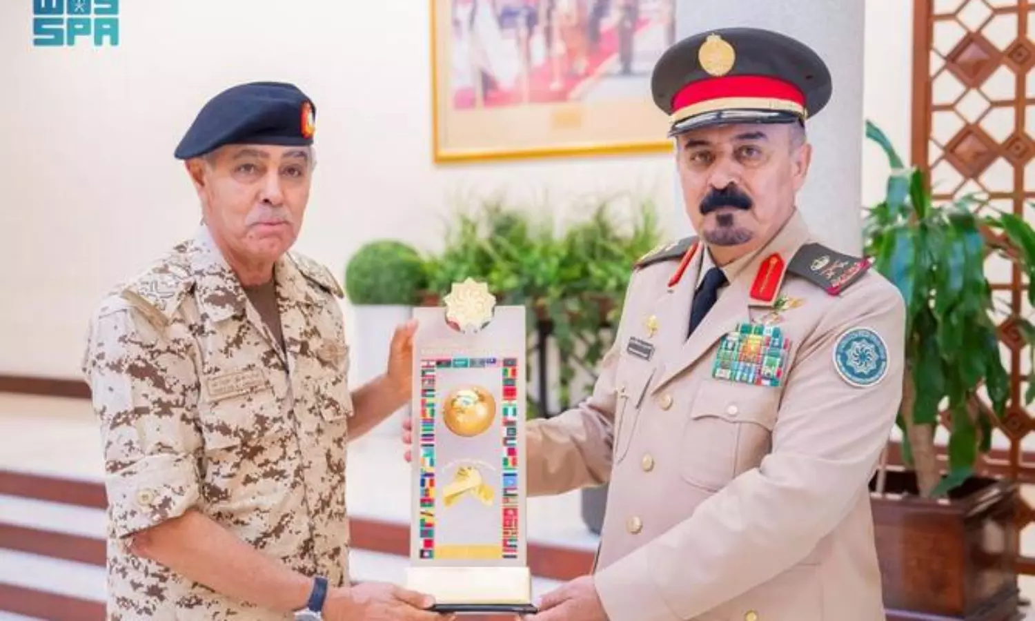 Saudi, Bahraini military leaders review joint anti-terrorism strategy