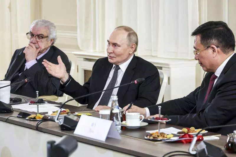 Russia ready to mediate between Iran and Israel, says Putin