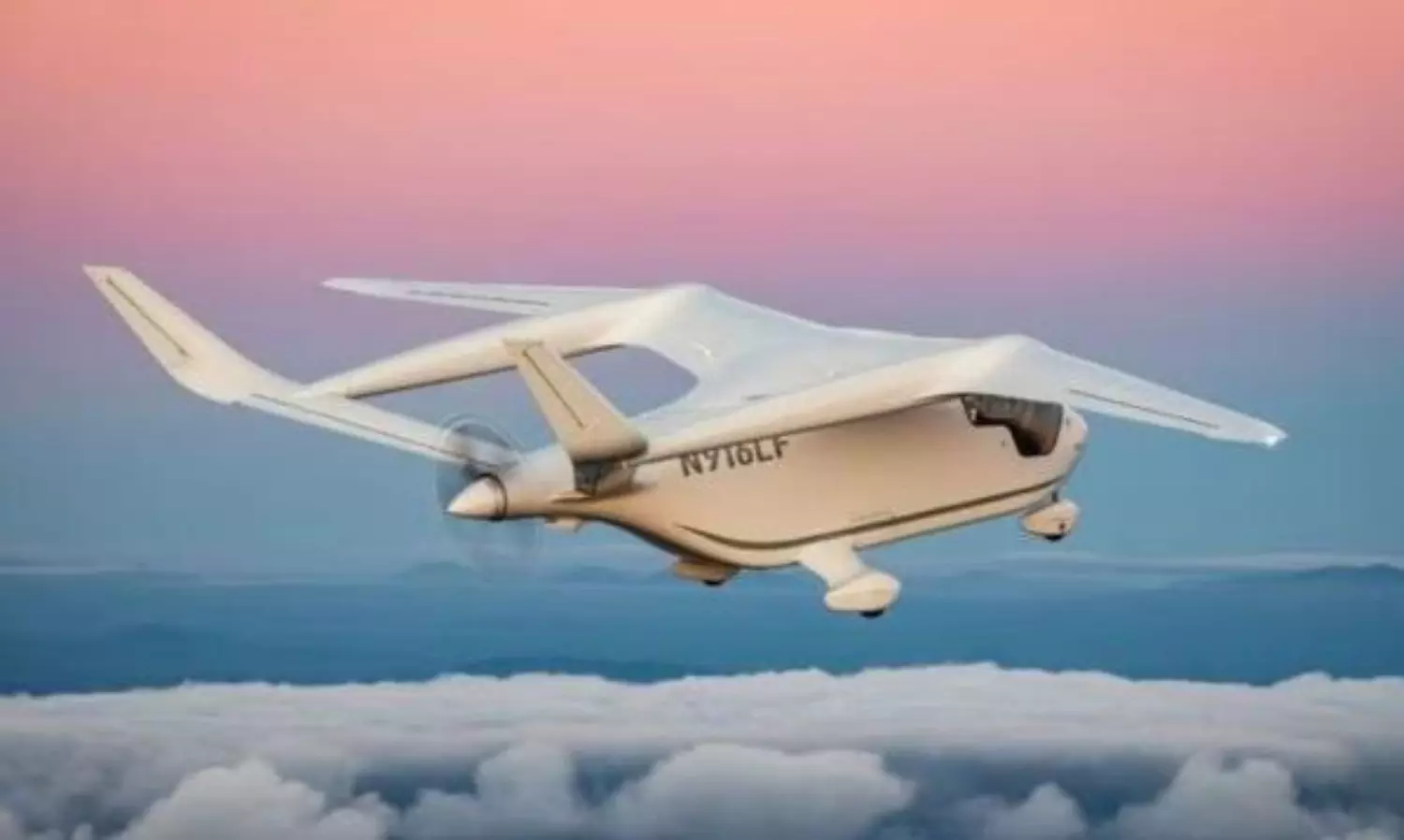 First electric passenger plane lands in New York; 130 km for Rs 700